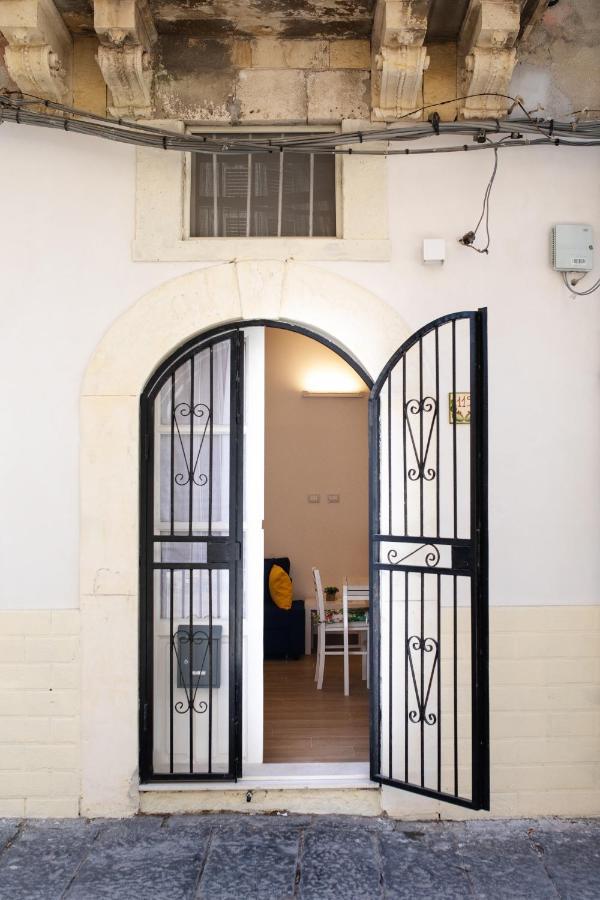 Casuzza Di Bru Apartman Szirakúza Kültér fotó